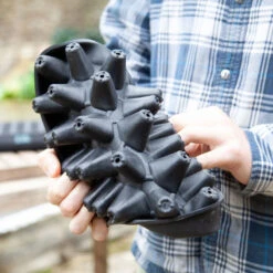 Pluggbrätte Av Naturgummi 30 Celler 12 Pluggbrätte Av Naturgummi 30 Celler -Elho Garden Shop pluggbratte i naturgummi 5